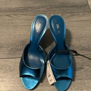 Zara Metallic Blue Sandals